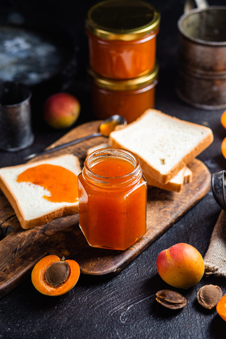 ripe-apricot-jam-glass-jar-table (1) (1)